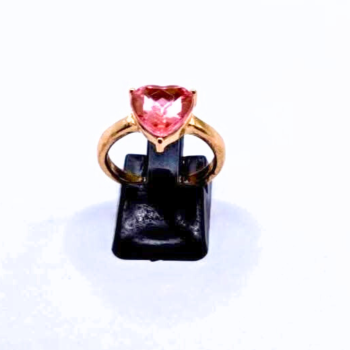 1 Golkd plated Ring For Women  Perfect For Casual & party Wear