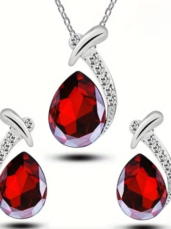 Nakless + Earrings 3 piece Set